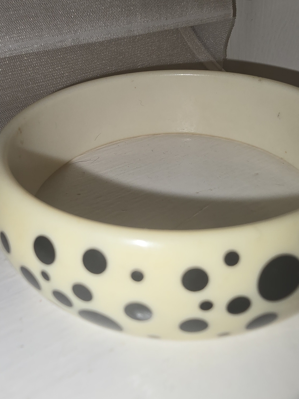 Vintage Bake lite White Resin Bangle with Black Polka Dots - Picture 7 of 7